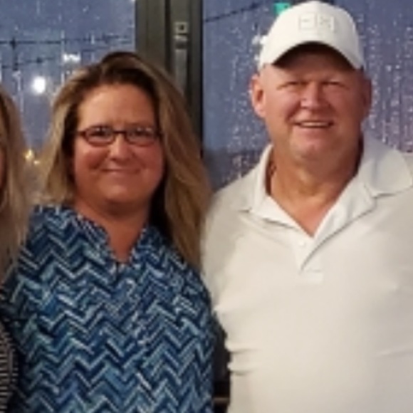 Meet your Posher, Julie - Picture 1 of 1